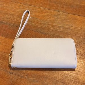 NWOT Cream Faux Leather Wristlet